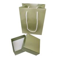 Box packaging (without bracelet)